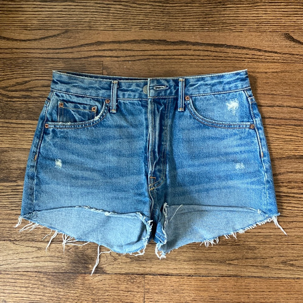 GRLFRND denim cut off shorts - size 26